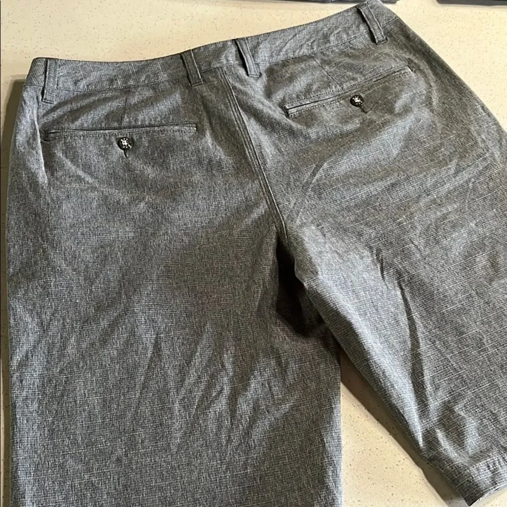 BKE Hybrid Gray Flat Front Standard Fit Shorts Lightweight Design Size 33/10